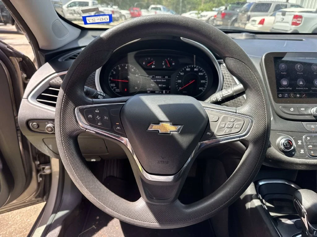 Used 2023 Gray Chevrolet LT image 38