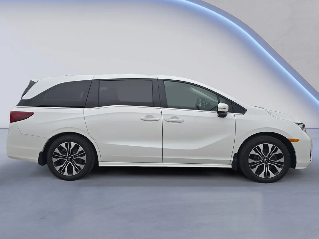 Certified Used 2025 Platinum White Pearl Honda ELITE image 6