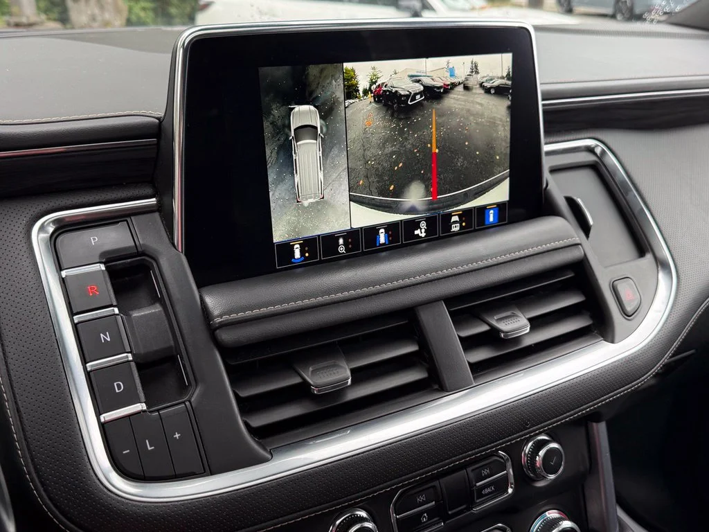 Used 2022 White GMC SLT image 26