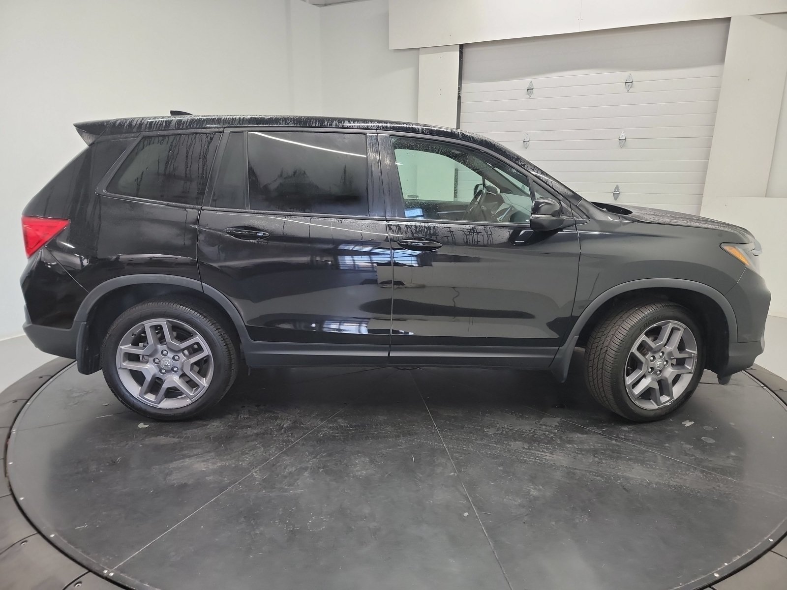 Certified Used 2023 Crystal Black Pearl Honda AWD EX-L image 11