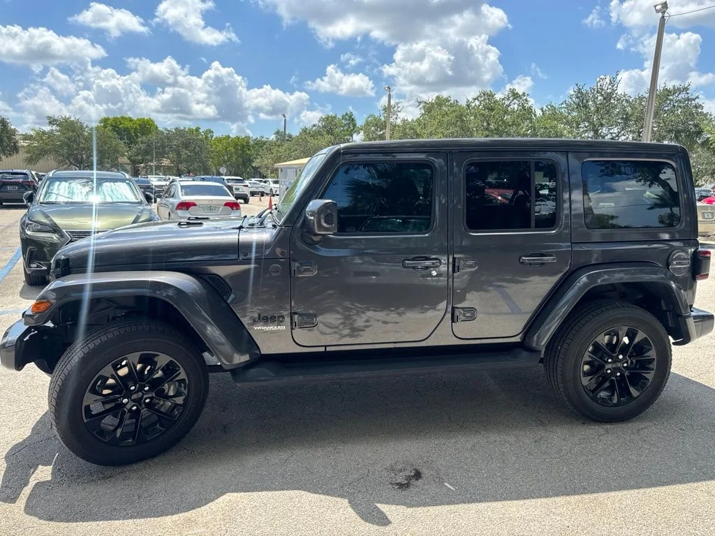 Used 2021 Gray Jeep Unlimited Sahara High Altitude image 4