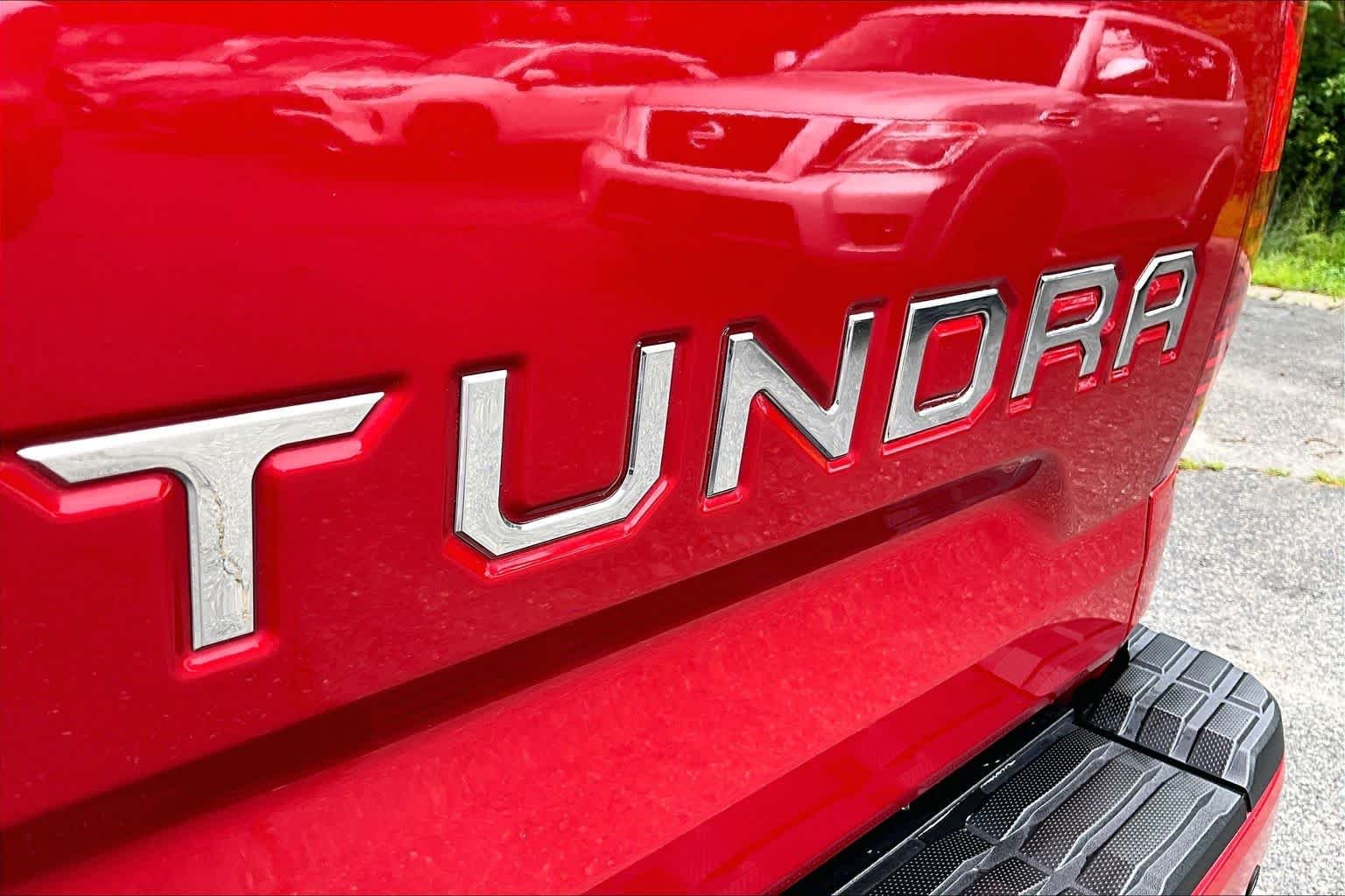 Used 2020 Barcelona Red Metallic Toyota Limited image 10