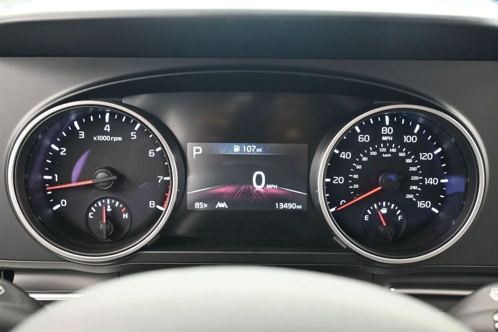 Used 2024 Deep Chroma Blue Kia LX image 27