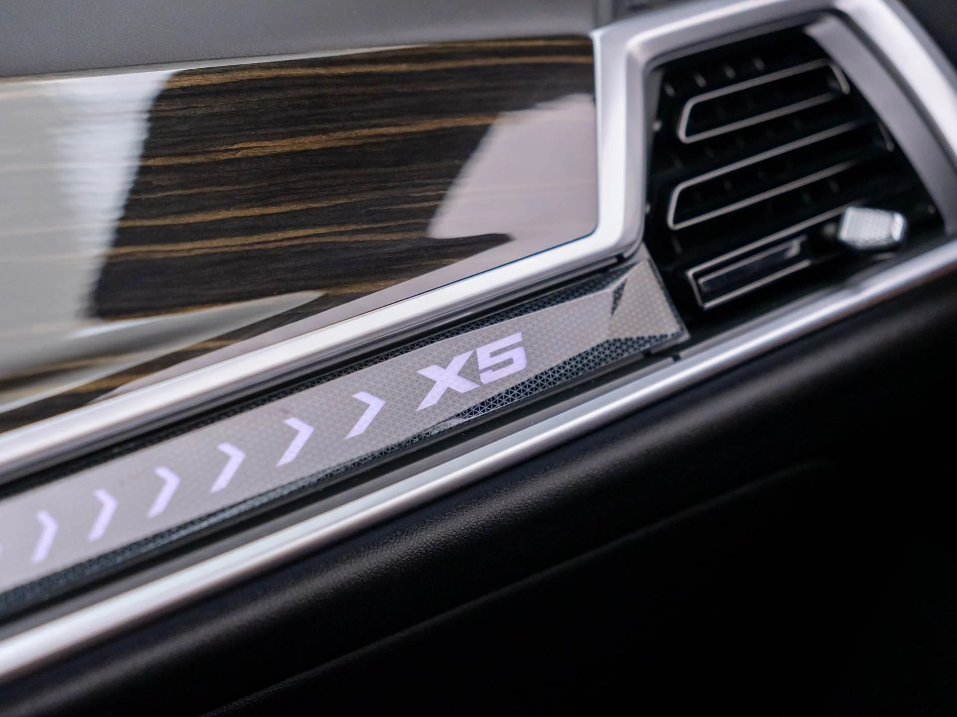 Certified Used 2024 Gray BMW xDrive50e image 34