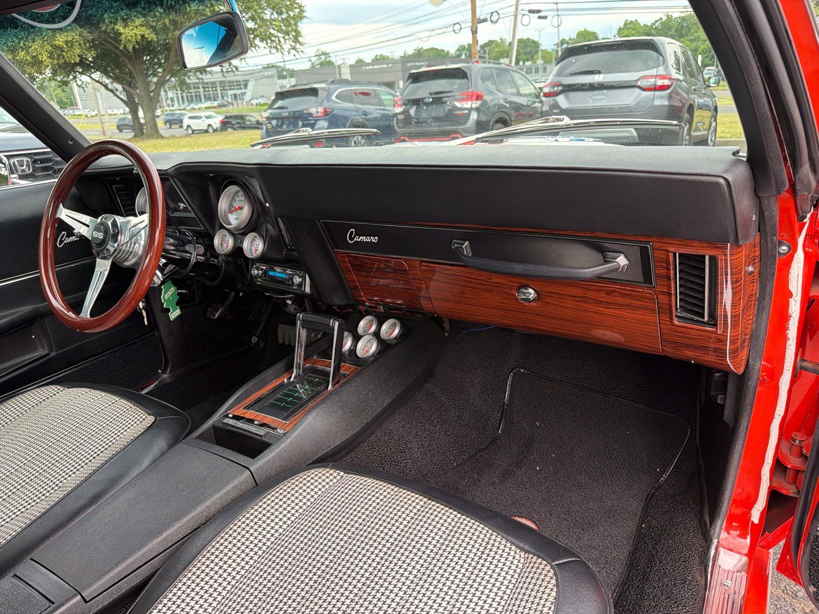 Used 1969 Hugger Orange Chevrolet  image 15