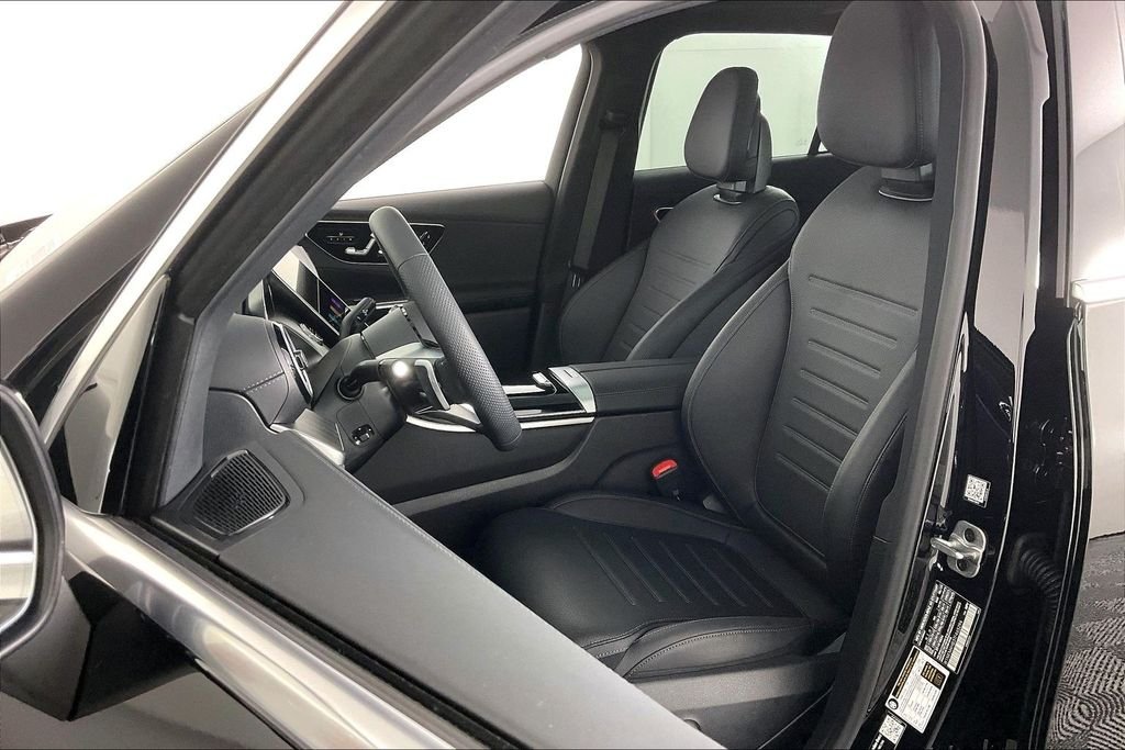 2026 Mercedes-Benz GLC Base - Photo 17