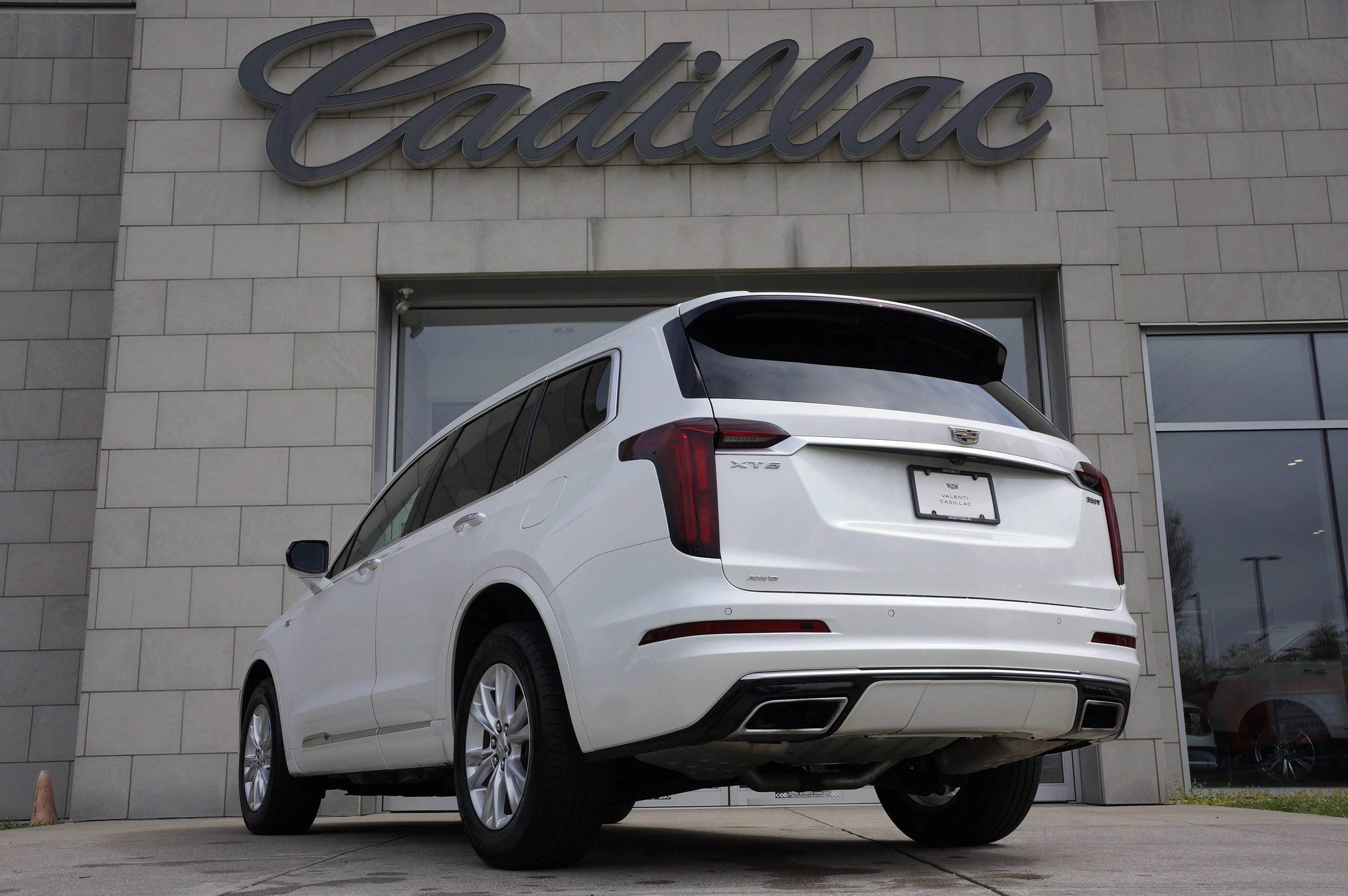 Used 2024 Crystal White Tricoat Cadillac AWD Luxury image 8