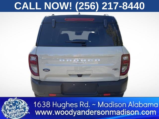 Used 2024 Beige Ford Badlands image 4