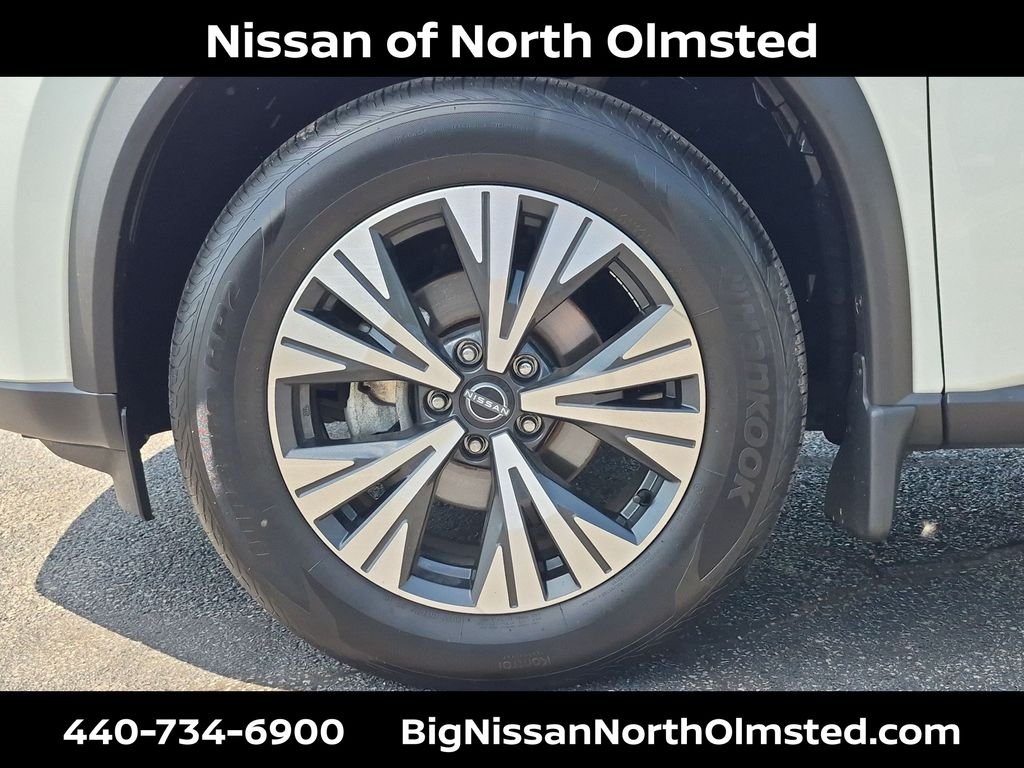 Certified Used 2023 Pearl White Nissan SV image 27