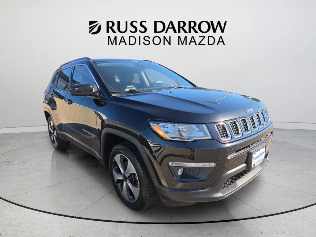 Used 2017 Black Jeep Latitude image 7