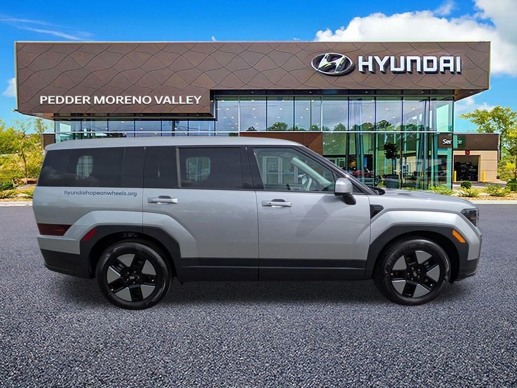 New 2026 Silver Hyundai SE image 1