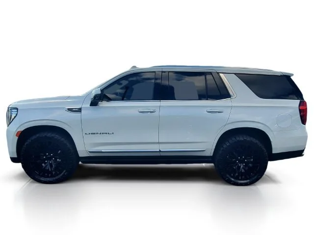 Used 2022 WHITE FROST TRICOAT GMC Denali image 4