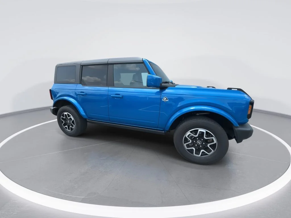 Used 2024 Blue Ford Outer Banks image 2