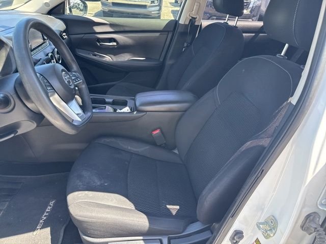 Used 2022 White Nissan S image 26