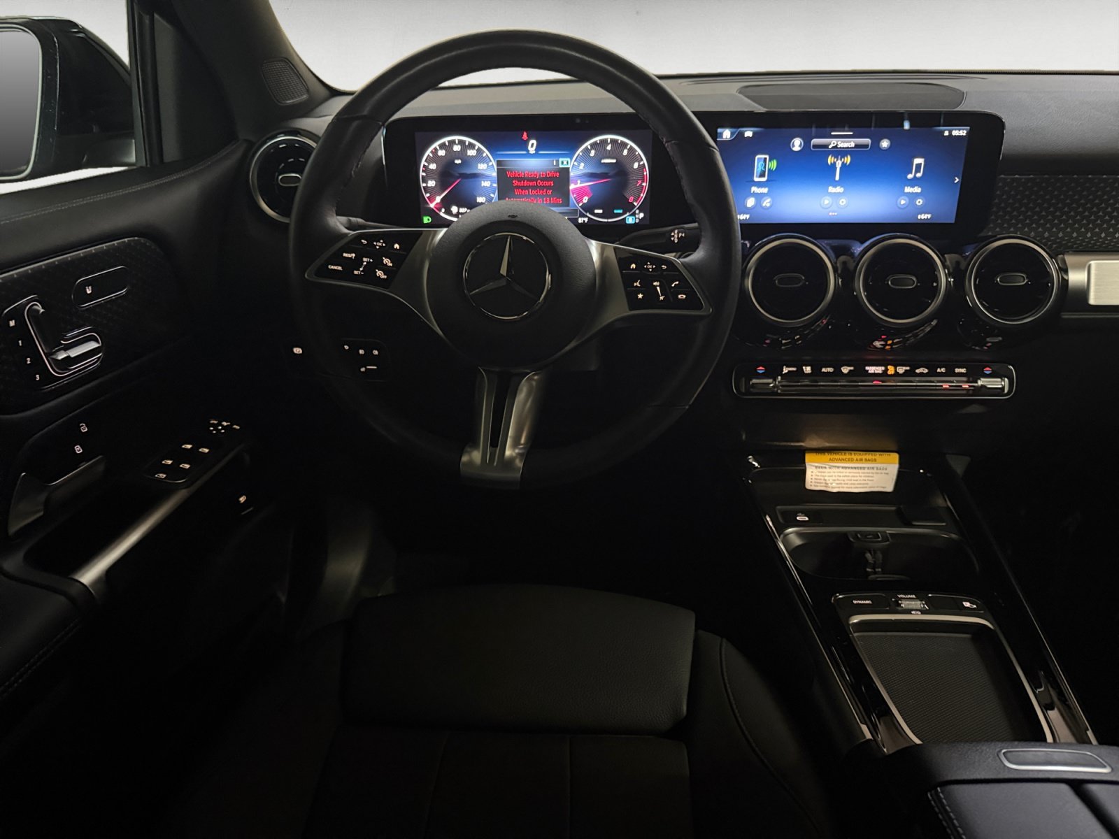Used 2026 Black Mercedes-Benz GLB 250 image 11