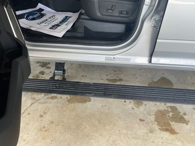 New 2026 Silver-Zynith Exterior Paint RAM Laramie image 16