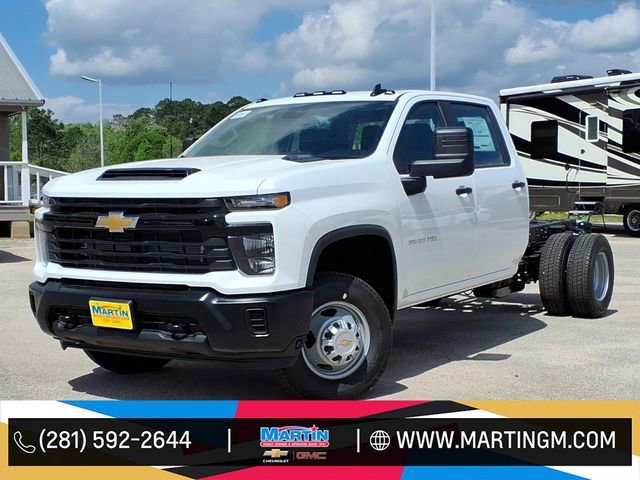 New 2026 Chevrolet Silverado 3500 HD Chassis Cab Work Truck Four Wheel Drive Crew Cab