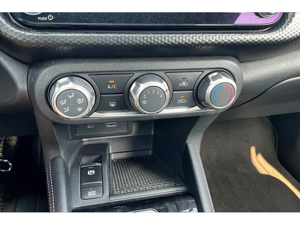 Used 2024 Gray Nissan SV image 21