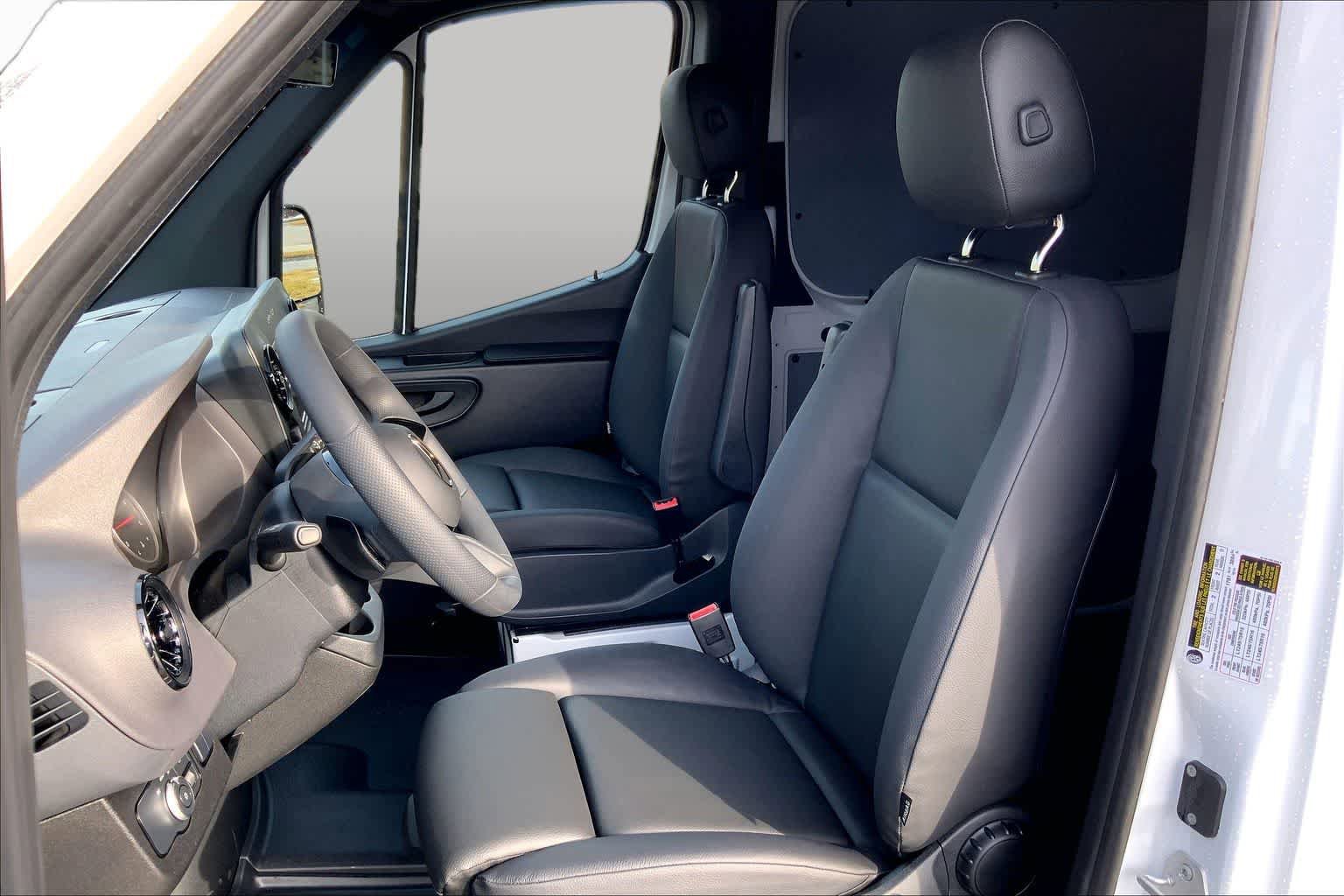 New 2026 Arctic White Mercedes-Benz  image 12