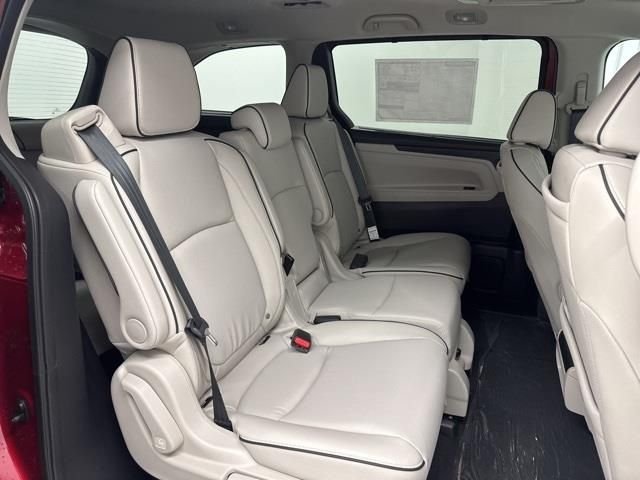 2026 Honda Odyssey Touring - Photo 16