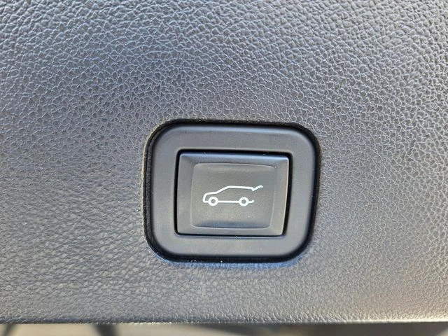 Used 2023 White Cadillac Sport image 15