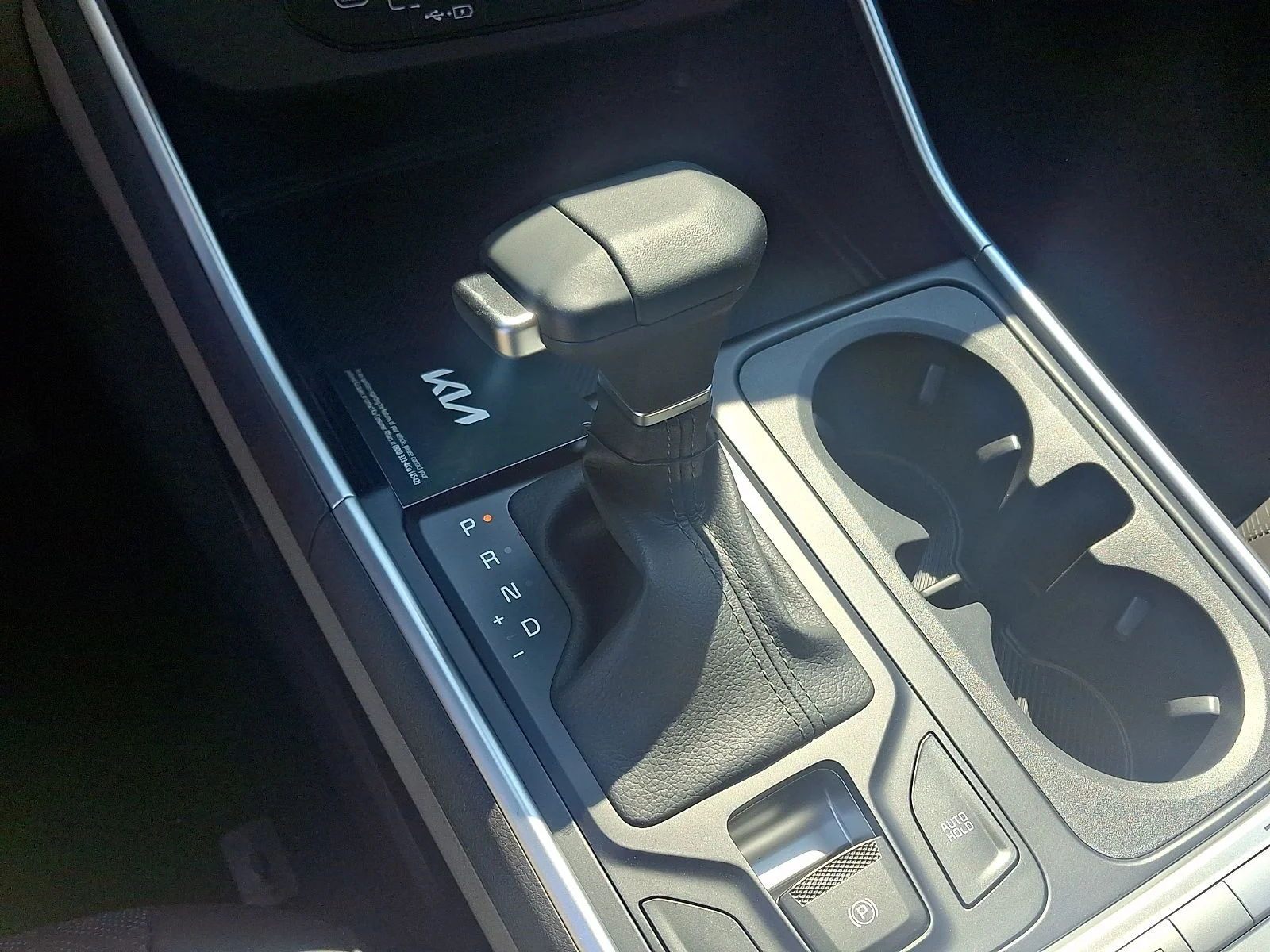 New 2027 White Kia LXS image 13