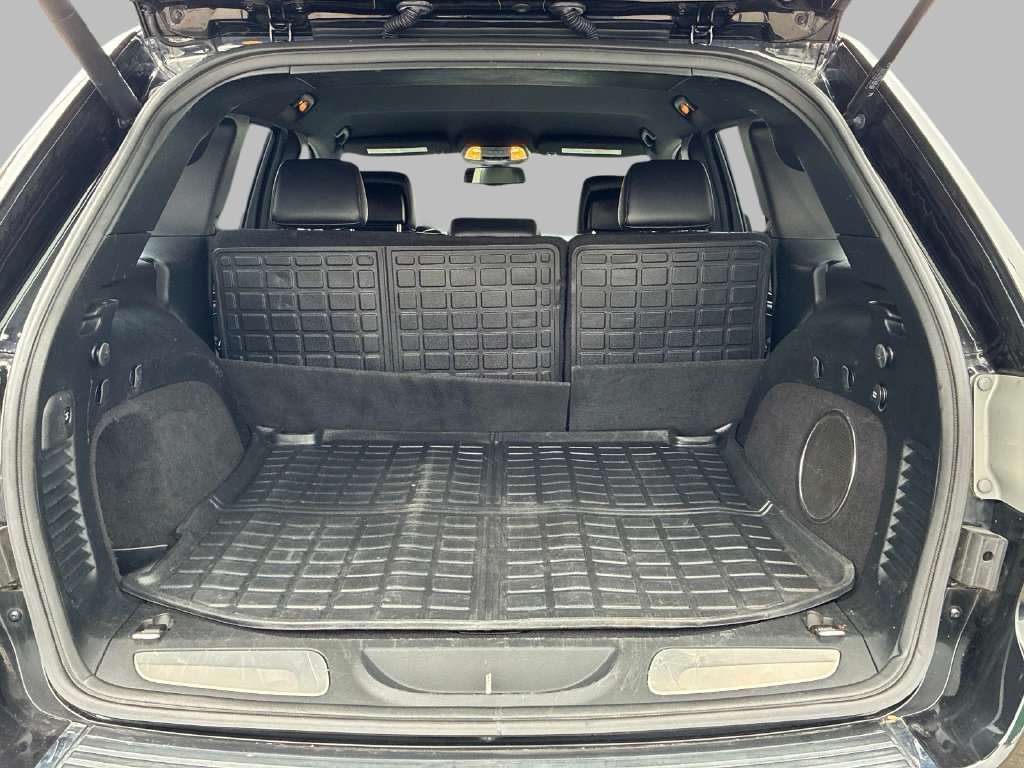 Used 2014 Black Jeep Limited image 14
