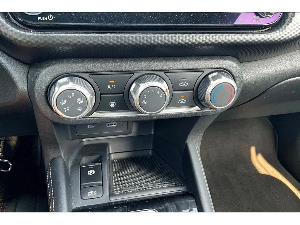 Used 2024 Gray Nissan SV image 21