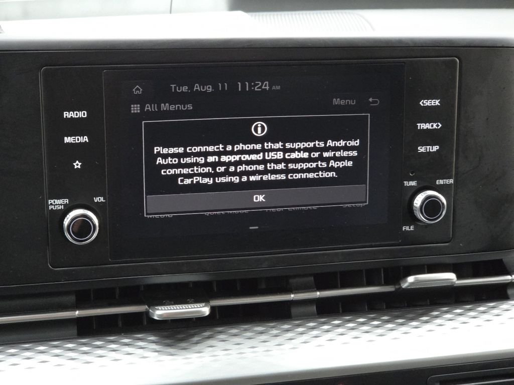 Used 2024 Snow White Pearl Kia LX image 3