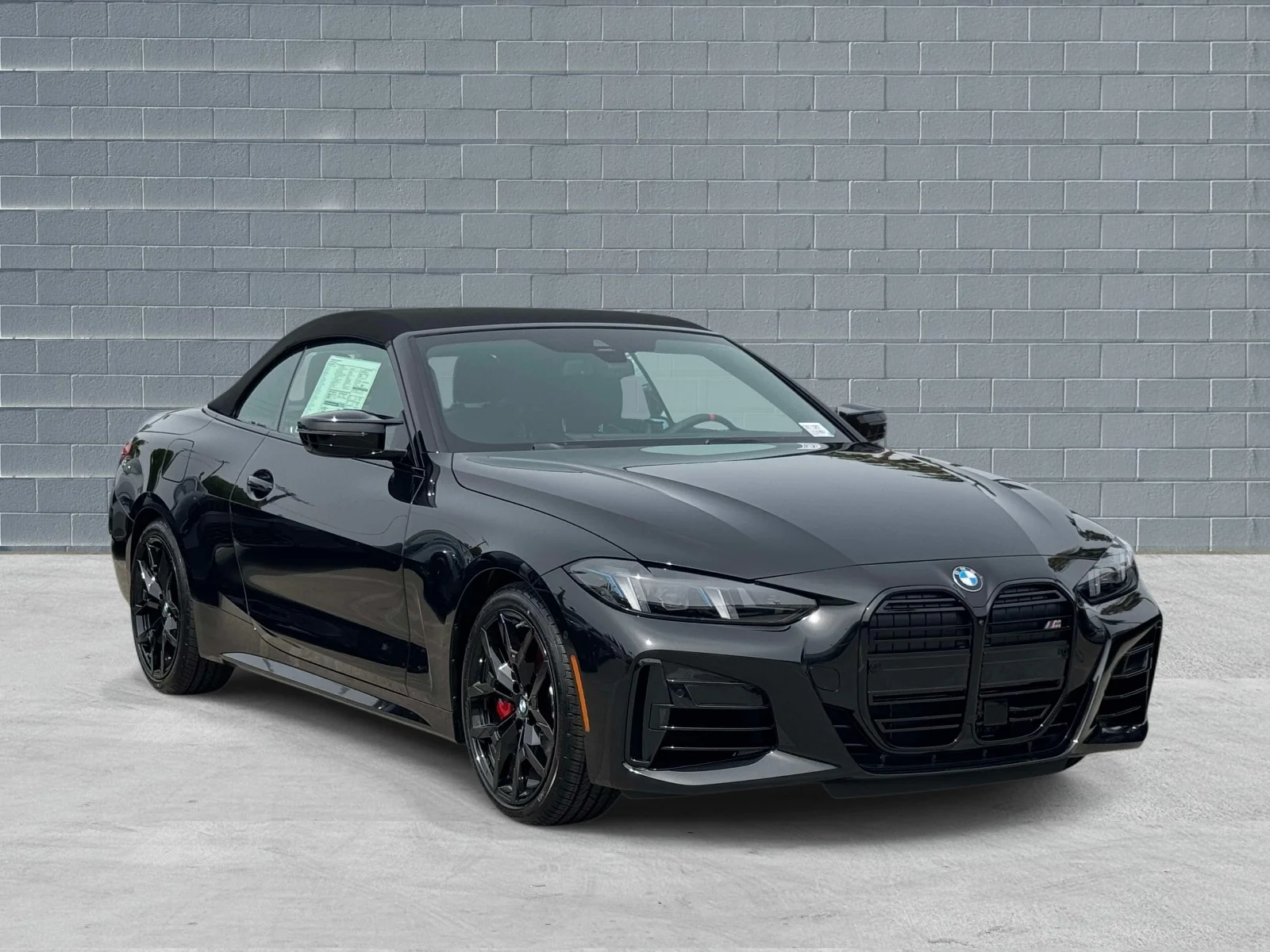 2026 BMW 4 Series M440i Convertible's photo
