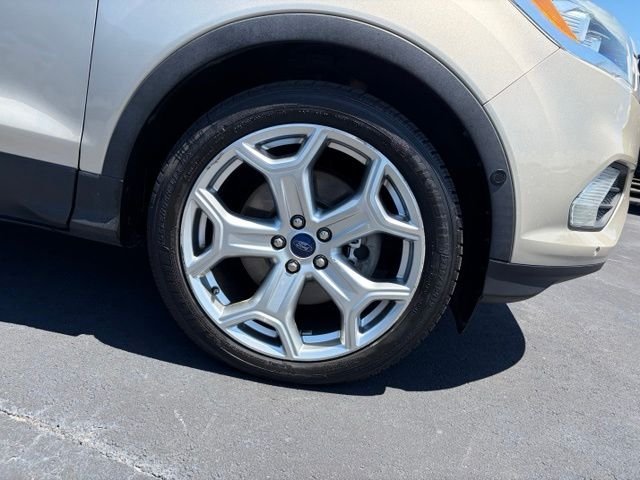Used 2018 Gold Ford Titanium image 8