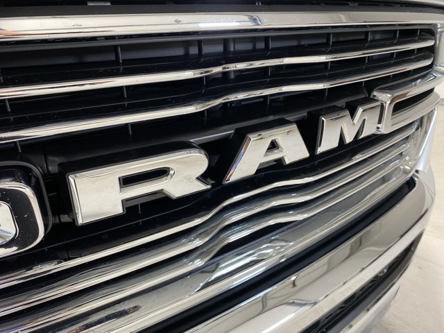Used 2019 Ivory White Tri-Coat Pearlcoat Ram Laramie image 30