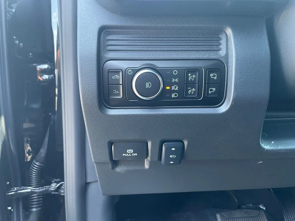 New 2026 Agate Black Metallic Ford F-350® Platinum® image 10