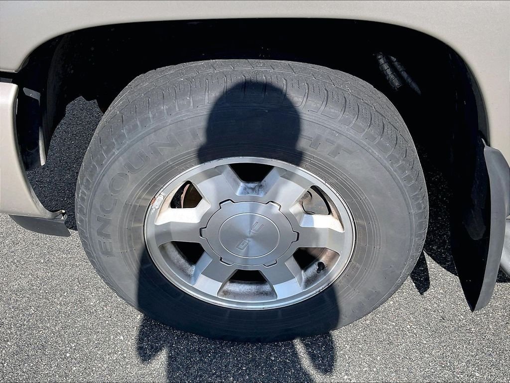 Used 2005 Silver Birch Metallic GMC SLE image 7