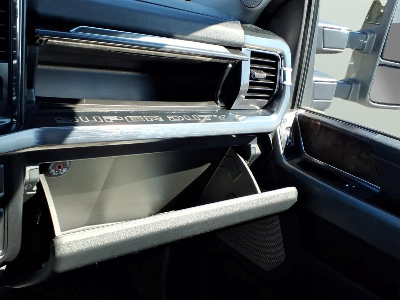 Used 2025 Avalanche Ford LARIAT image 26