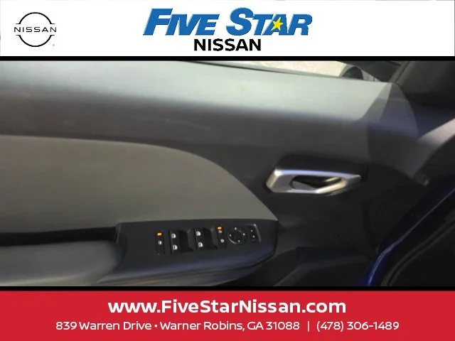 Used 2025 Blue Kia LXS image 8