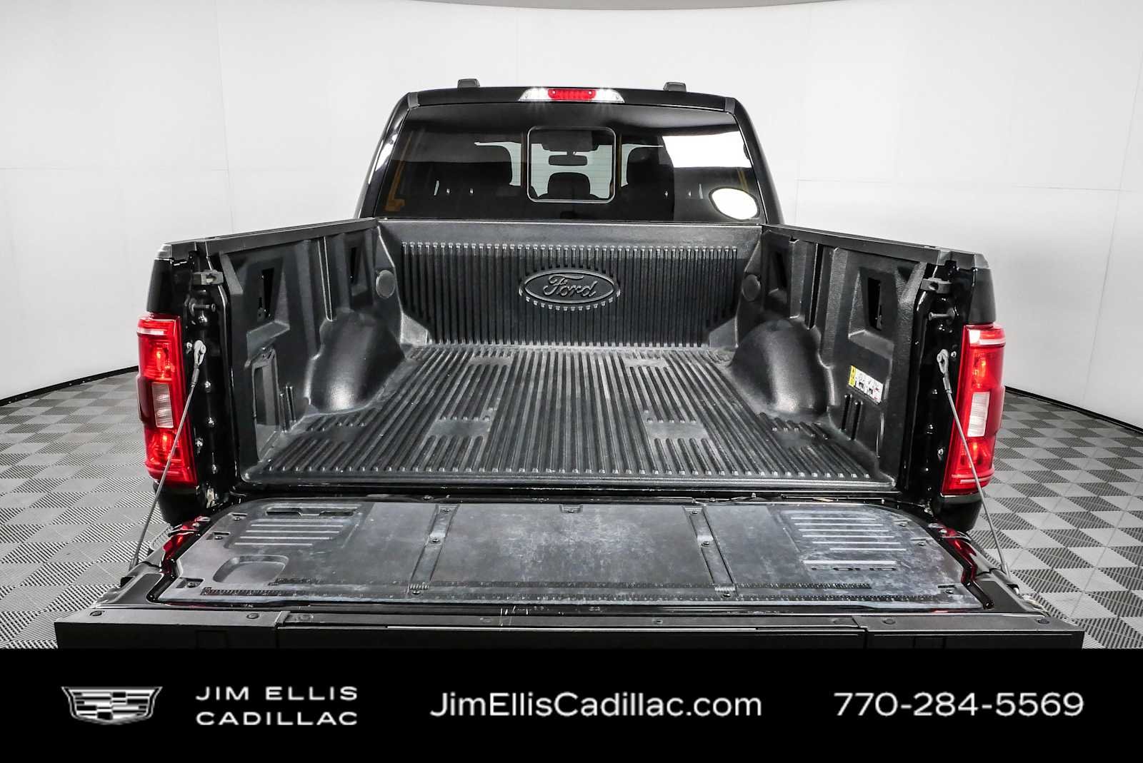 Used 2023 Agate Black Ford XLT image 30