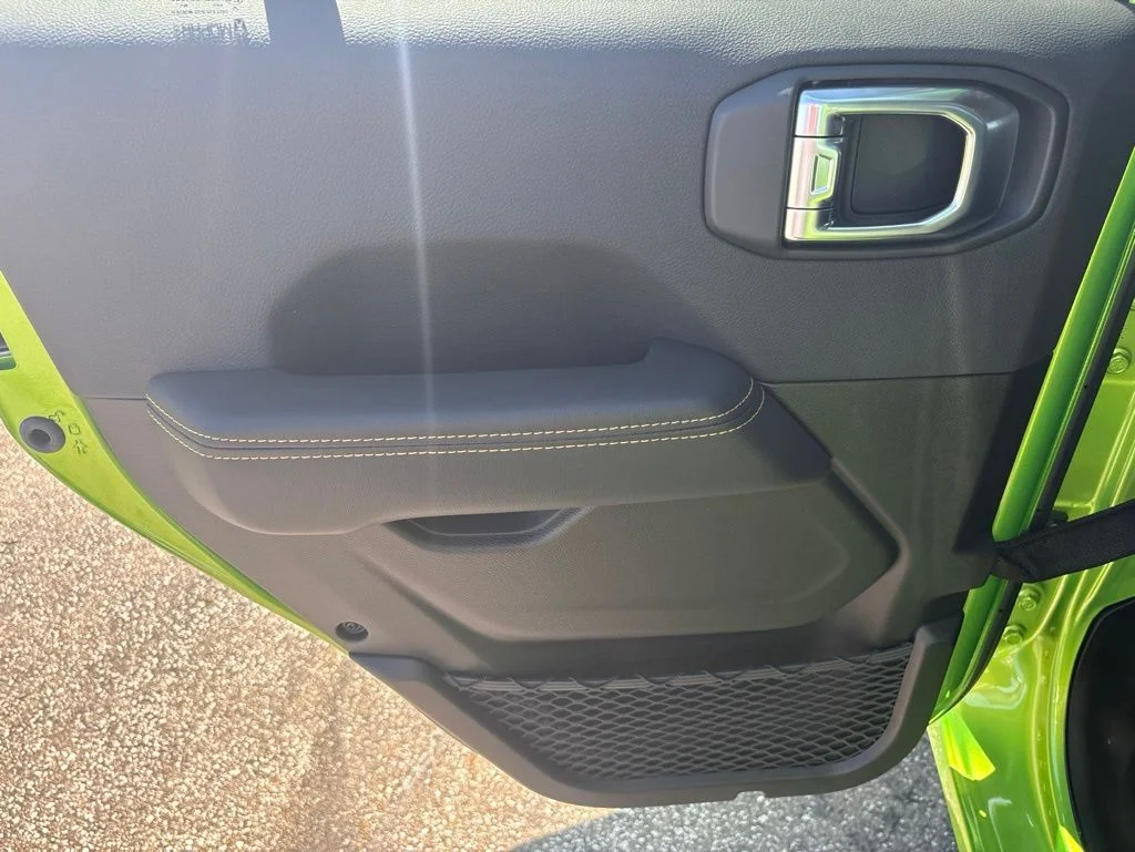 New 2026 Mojito Exterior Paint Jeep Sahara image 28