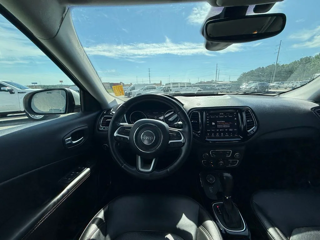 Used 2018 White Jeep Limited image 8