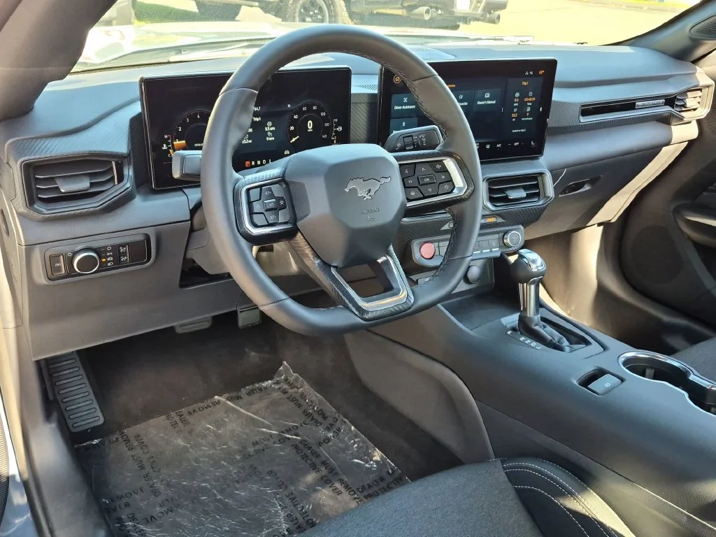 2026 Ford Mustang EcoBoost Fastback - Photo 10