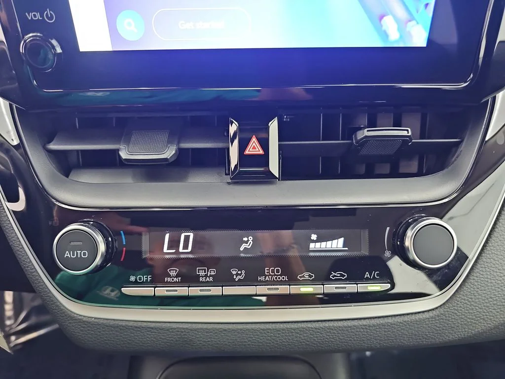 Used 2026  Toyota LE image 28
