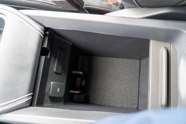 Used 2025 Gray Metallic Ford GT image 32