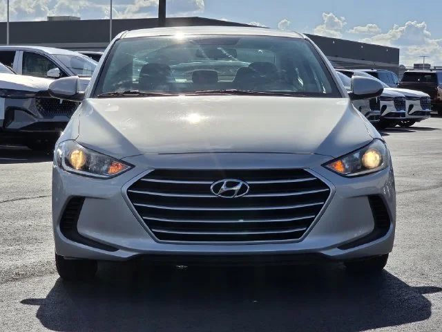 Used 2018 Symphony Silver Hyundai SE image 2