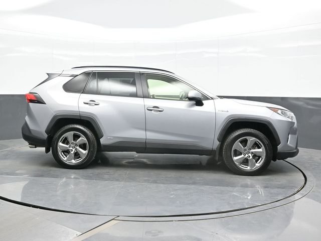 2021 Toyota RAV4 XLE Premium - Photo 8