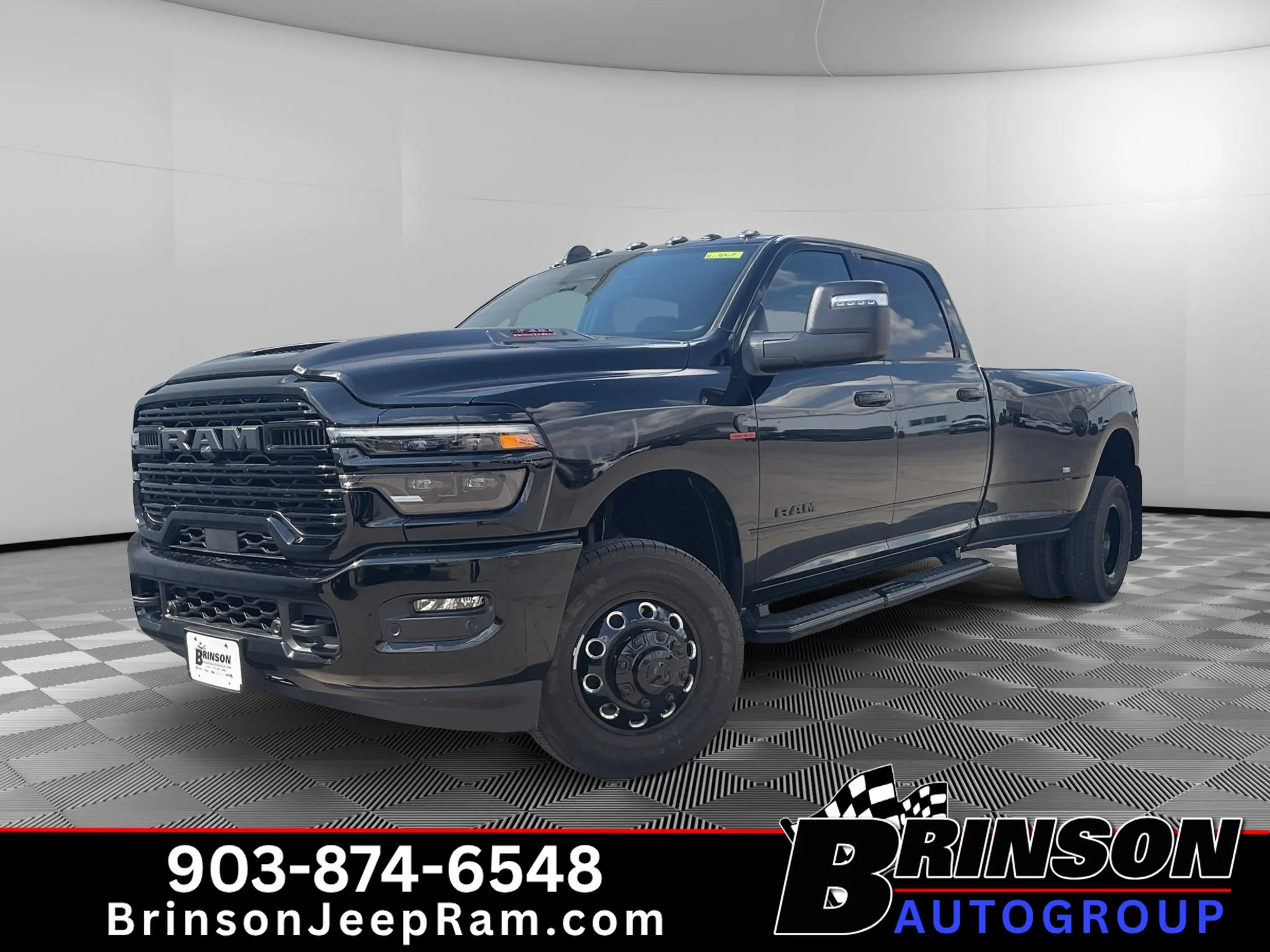 New 2026 Diamond Black Crystal Pearl-Coat Exterior Paint RAM Laramie image 1