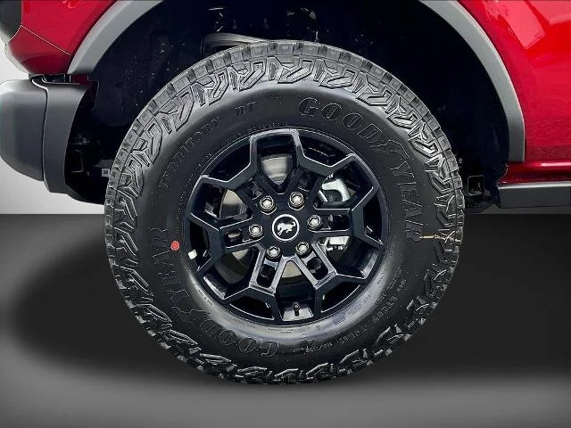 New 2026 Ruby Red Metallic Tinted Clearcoat Ford Badlands® image 46