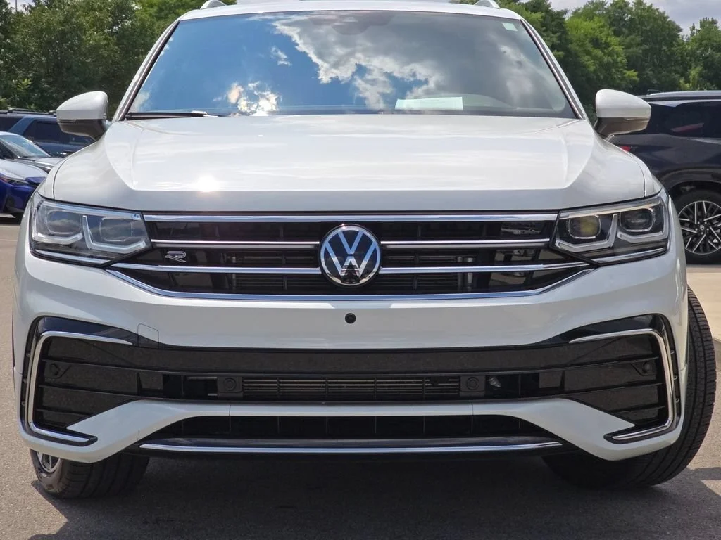 2024 Volkswagen Tiguan SEL R-LINE - Photo 3