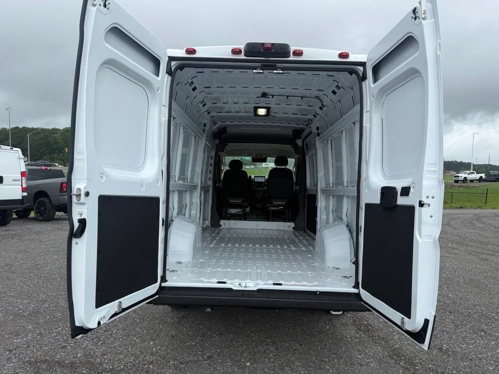 New 2026 Bright White Clear-Coat Exterior Paint RAM High Roof image 20