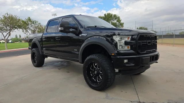 Used 2015 Black Ford  image 1