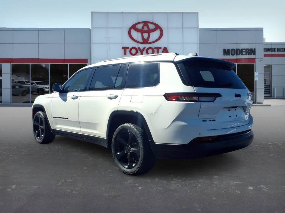 Used 2021 Bright White Clearcoat Jeep Altitude image 3
